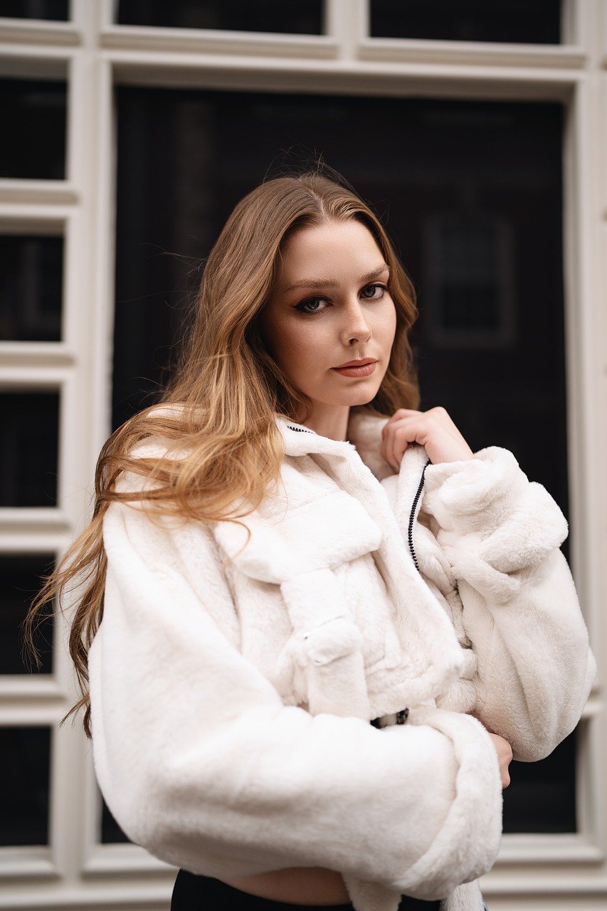 about-02 fashion, editorial photography, urban style, city fashion, modern portrait, street aesthetic, high-end fashion, bold statement, trendsetting look, contemporary elegance, casual sophistication, edgy style, architectural background, street-inspired, fashion-forward, dynamic pose, effortless chic, metropolitan vibe, artistic direction, minimalist fashion